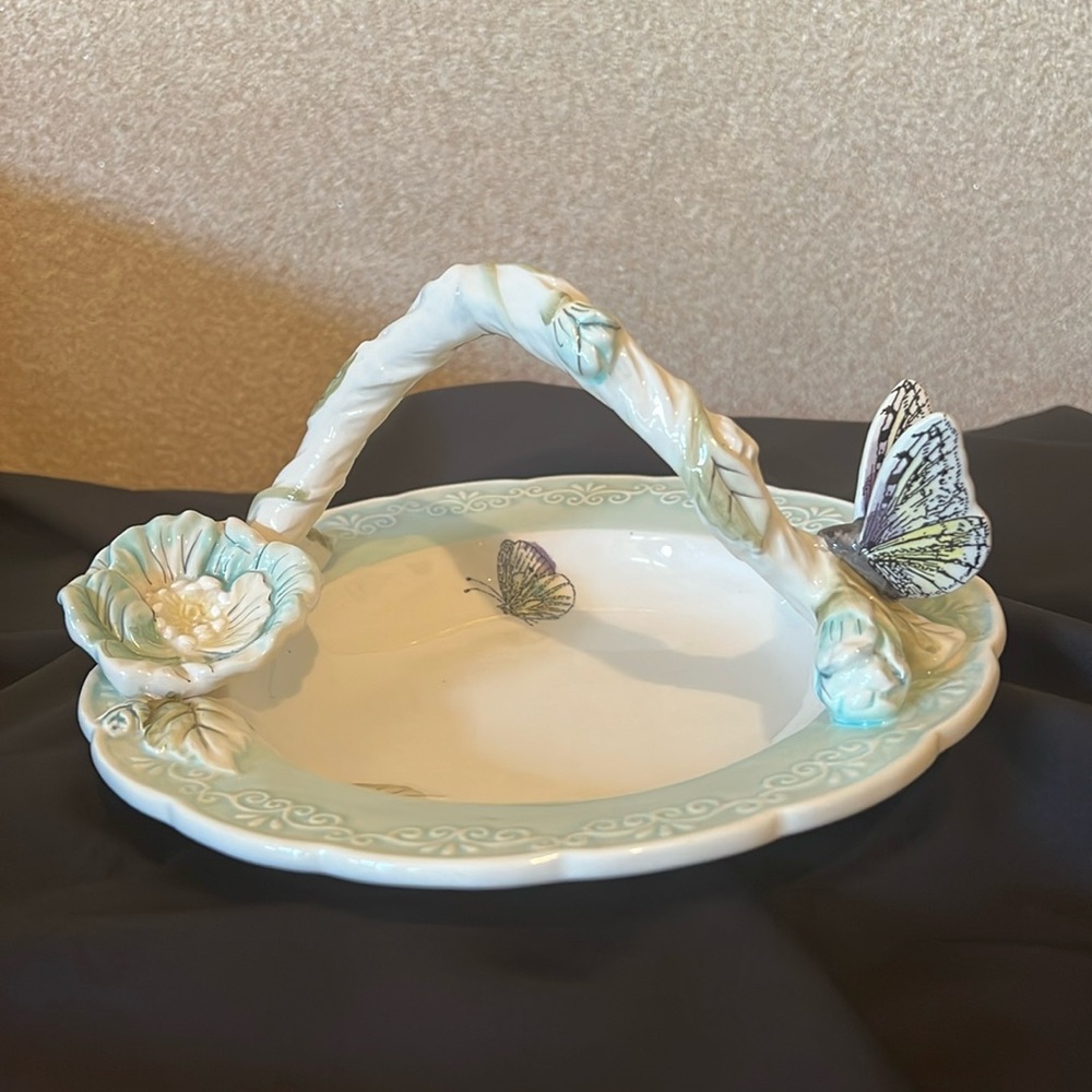 Edie Rose Home Bloom Collection Butterfly Flower Basket